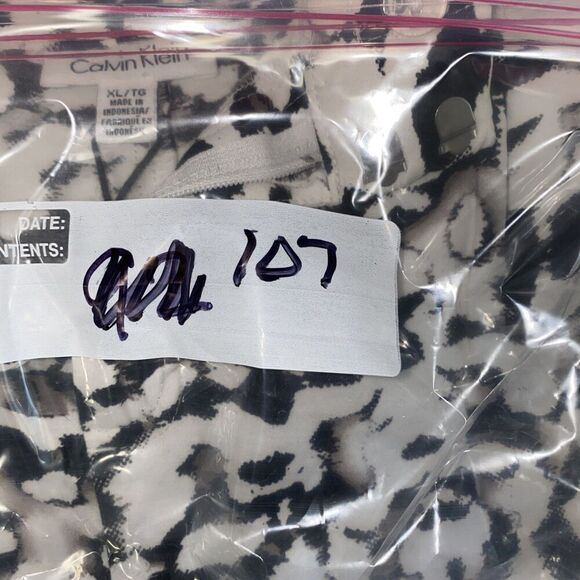 Calvin Klein dress Shorts XL Black and White Rayon & Polyester - Picture 6 of 6